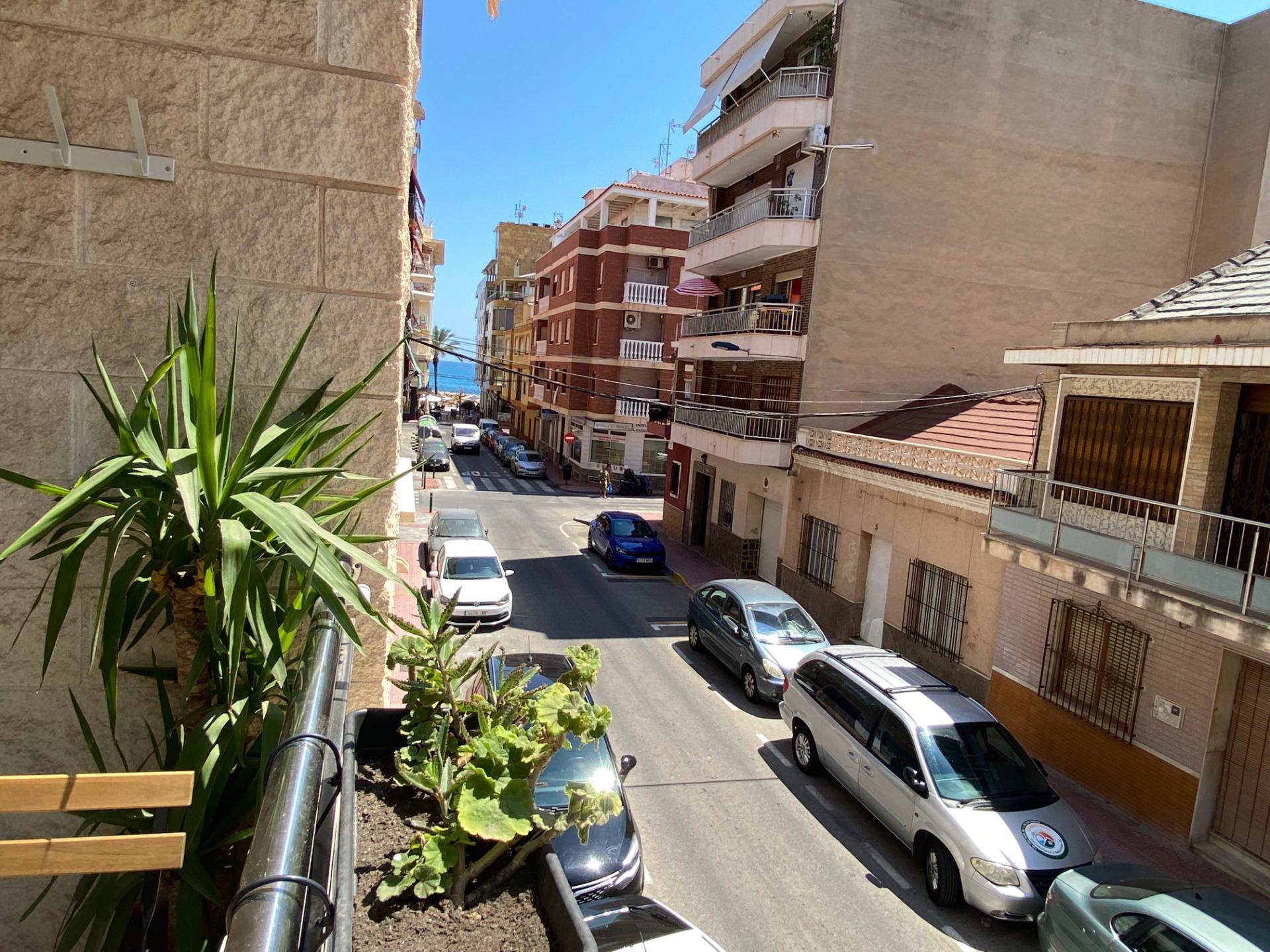 Felújított apartman a Playa del Curánál Torreviejában