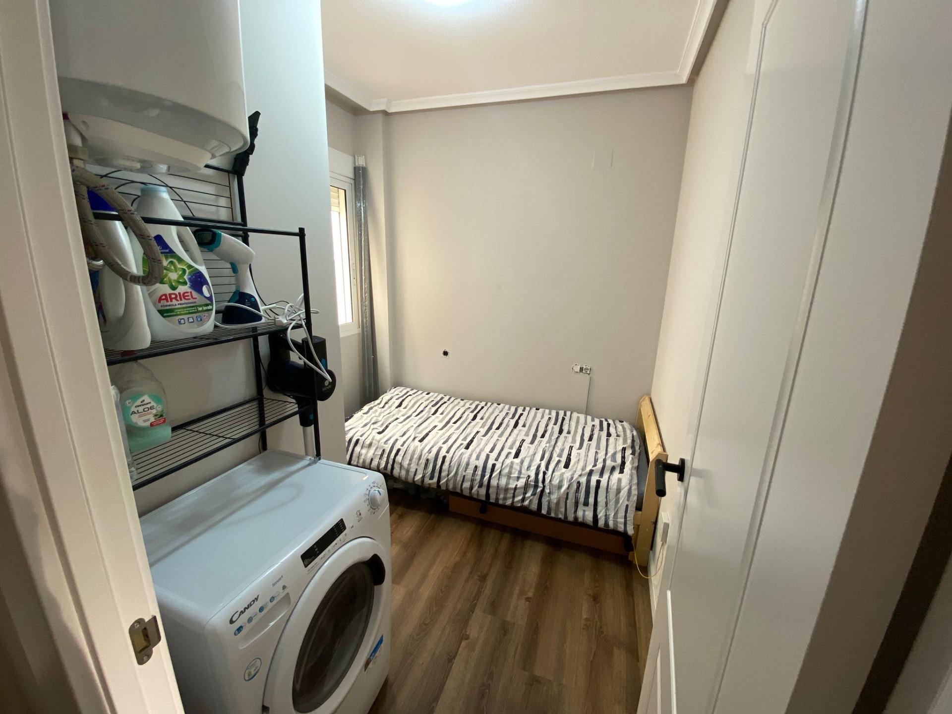 Felújított apartman a Playa del Curánál Torreviejában - Kép 7