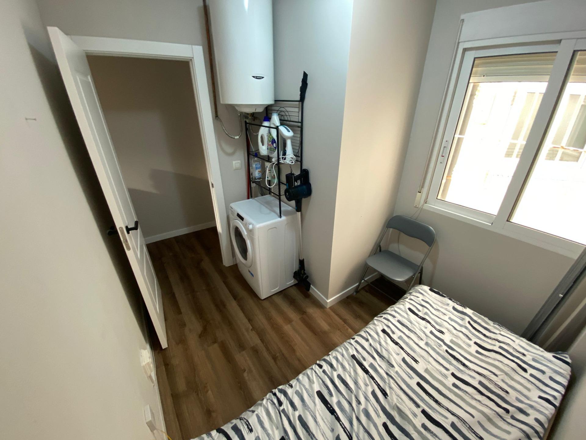 Felújított apartman a Playa del Curánál Torreviejában - Kép 9