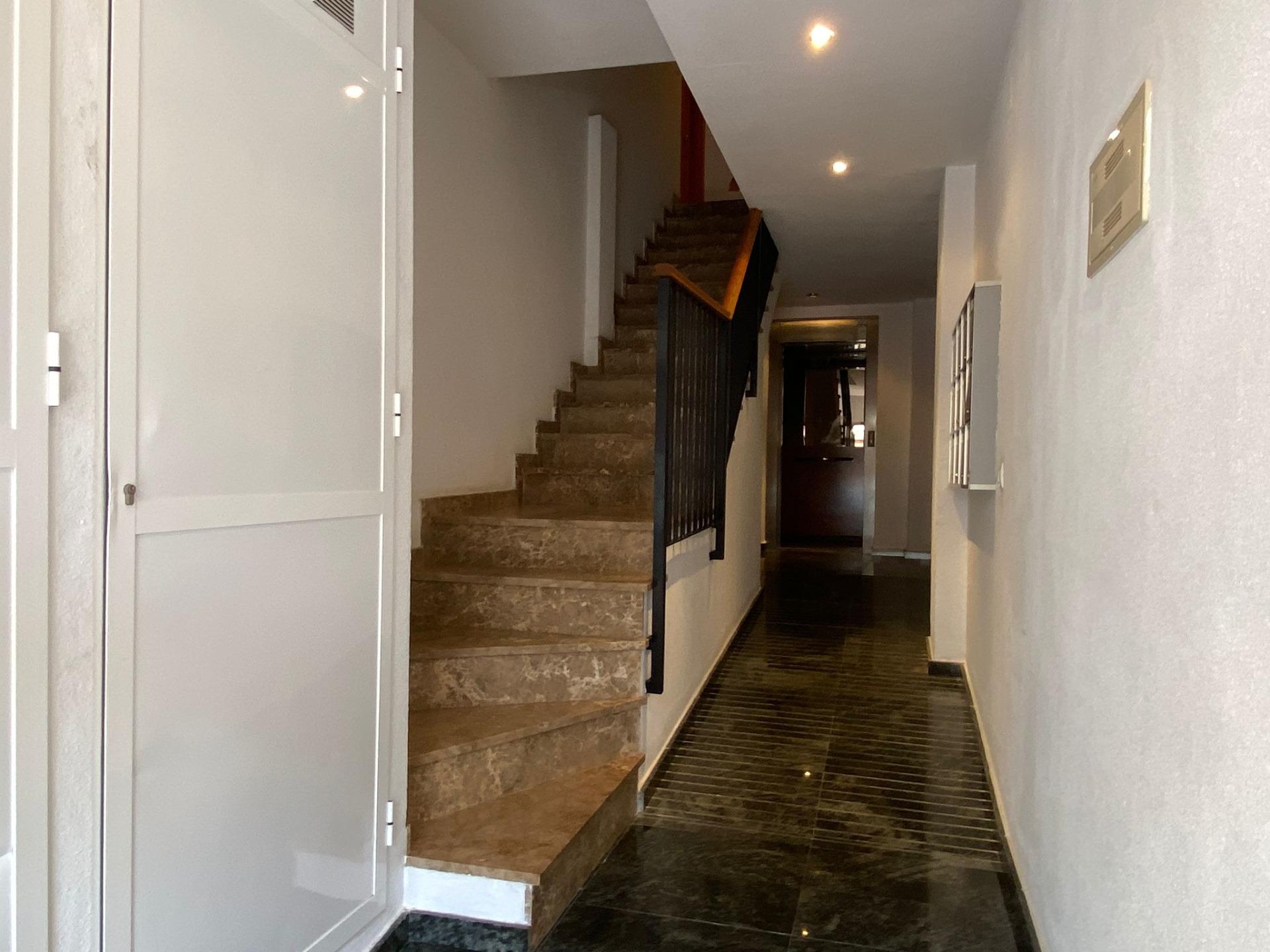 Felújított apartman a Playa del Curánál Torreviejában - Kép 16