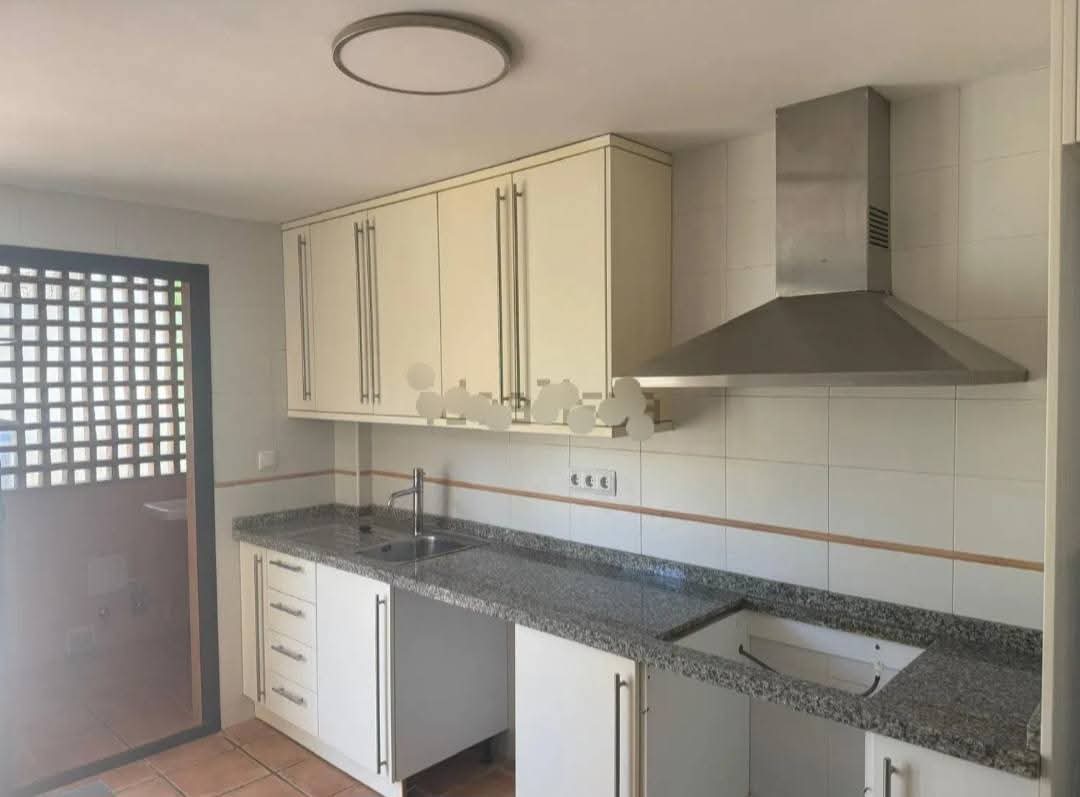 Akciós áron eladó villa Finestraton! - Kép 7