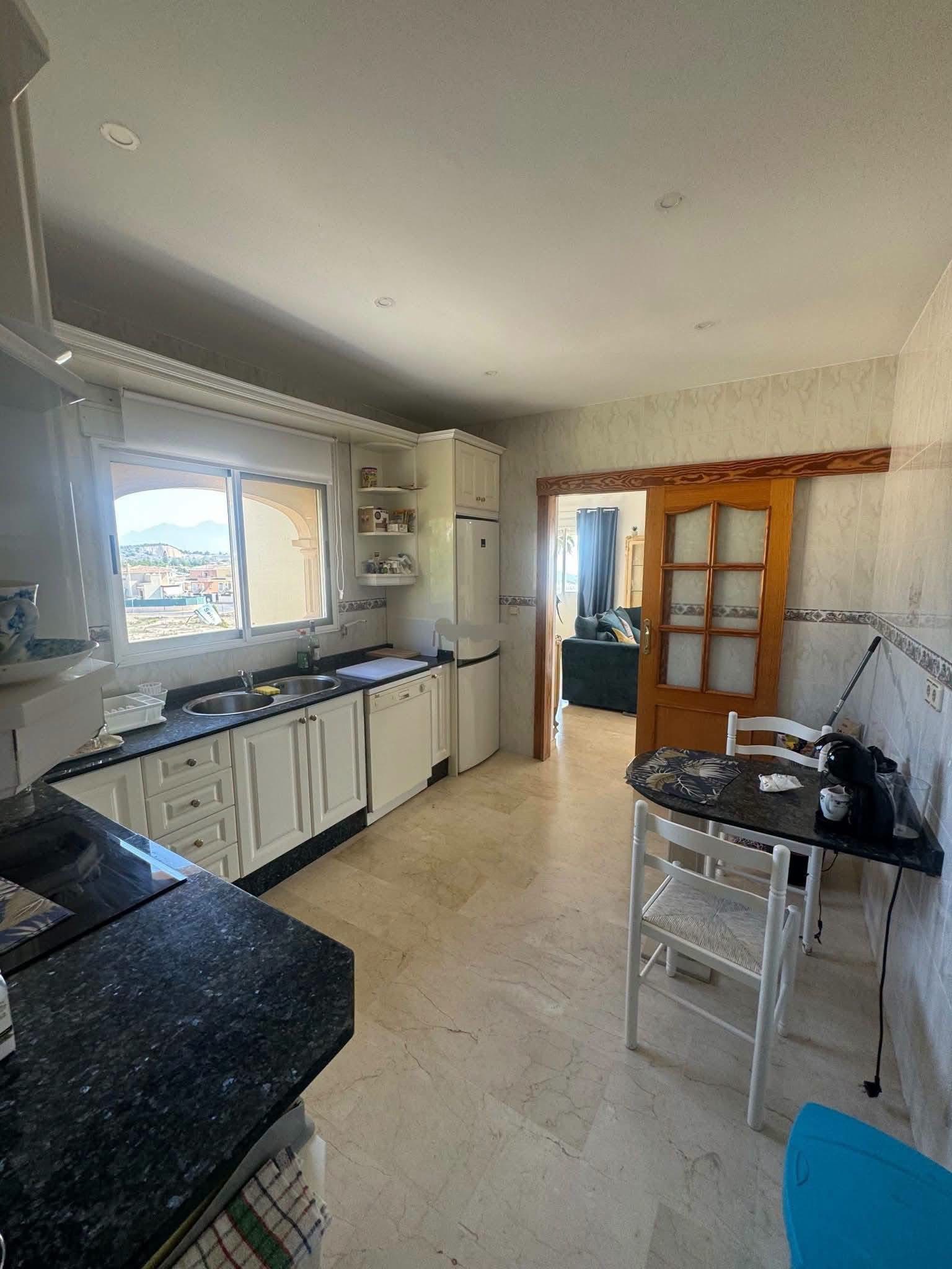 799.000 €-ért, mesebeli kastély La Nucíaban - Kép 10