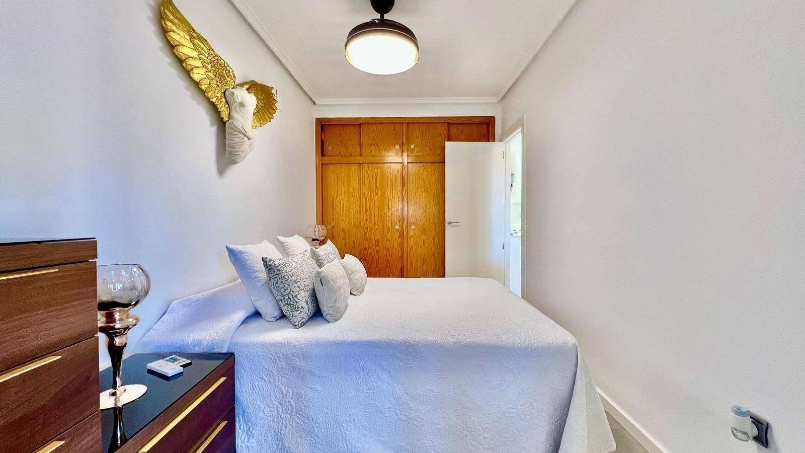 Gyönyörűen felújított és berendezett penthouse - Kép 9