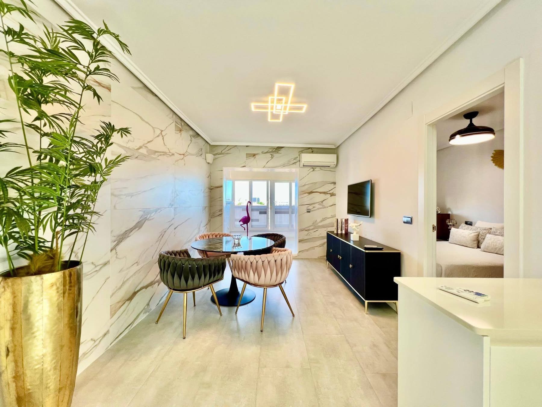 Gyönyörűen felújított és berendezett penthouse - Kép 18